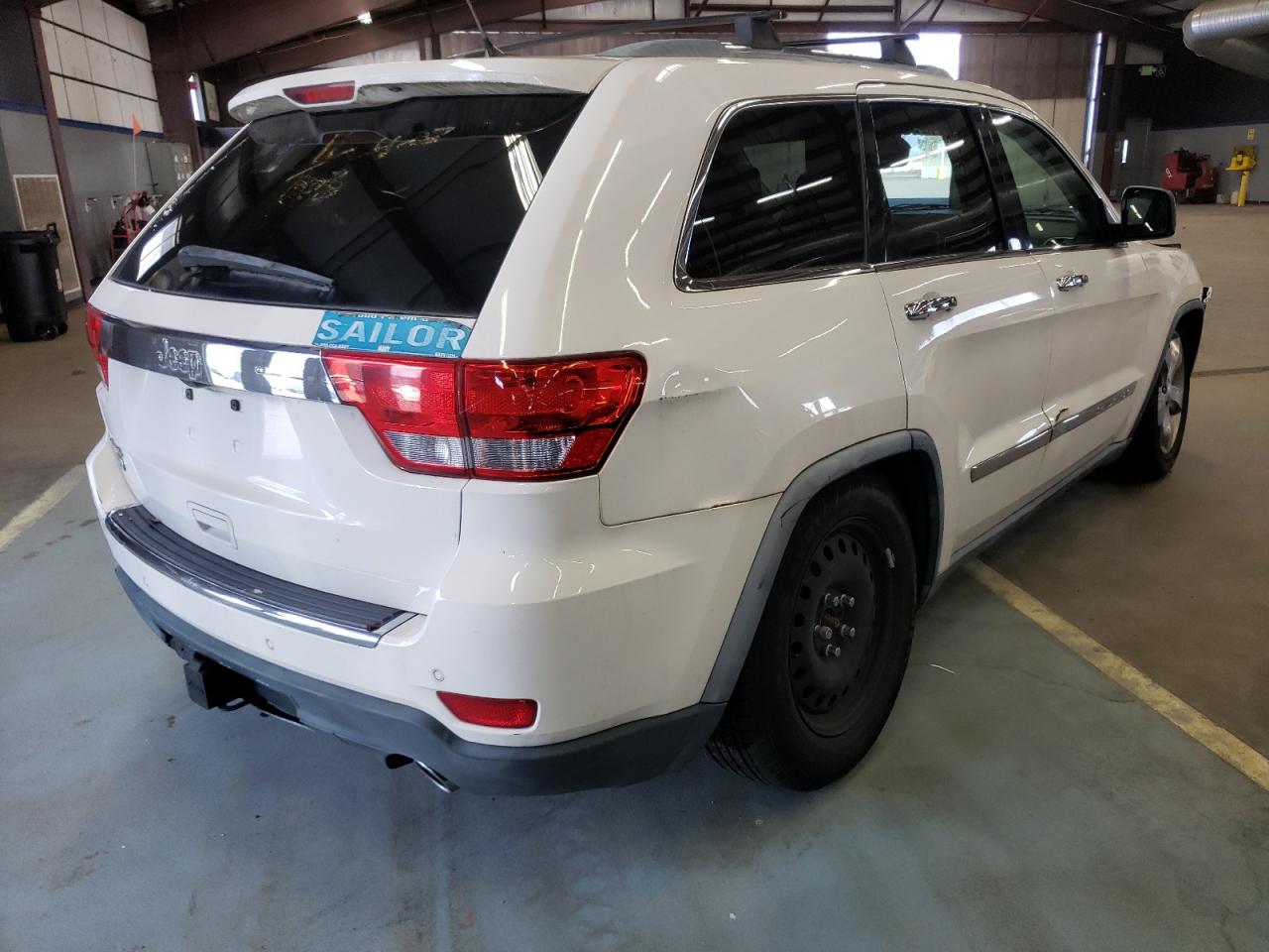 Photo 4 from auction – 2011 JEEP GRAND CHER with VIN 1J4RR6GG3BC744884