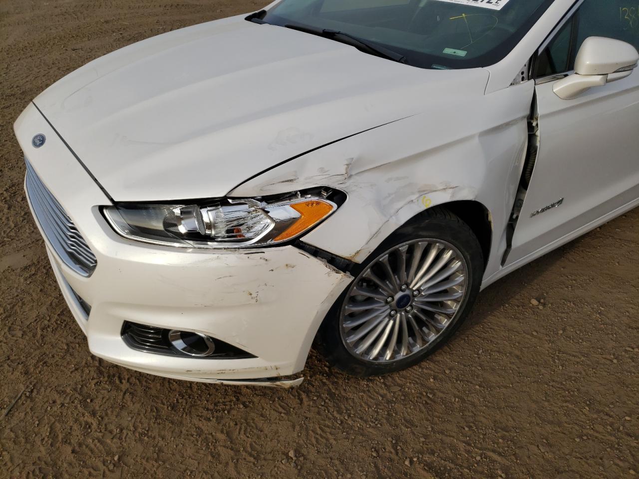 Photo 9 from auction – 2013 FORD FUSION with VIN 3FA6P0RU6DR282054