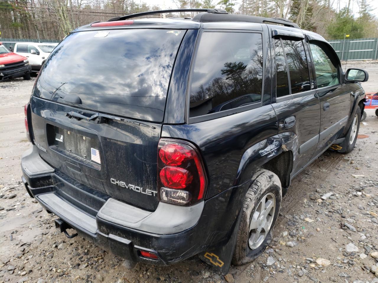 Photo 4 from auction – 2004 CHEVROLET TRAILBLAZE with VIN 1GNDT13SX42235356
