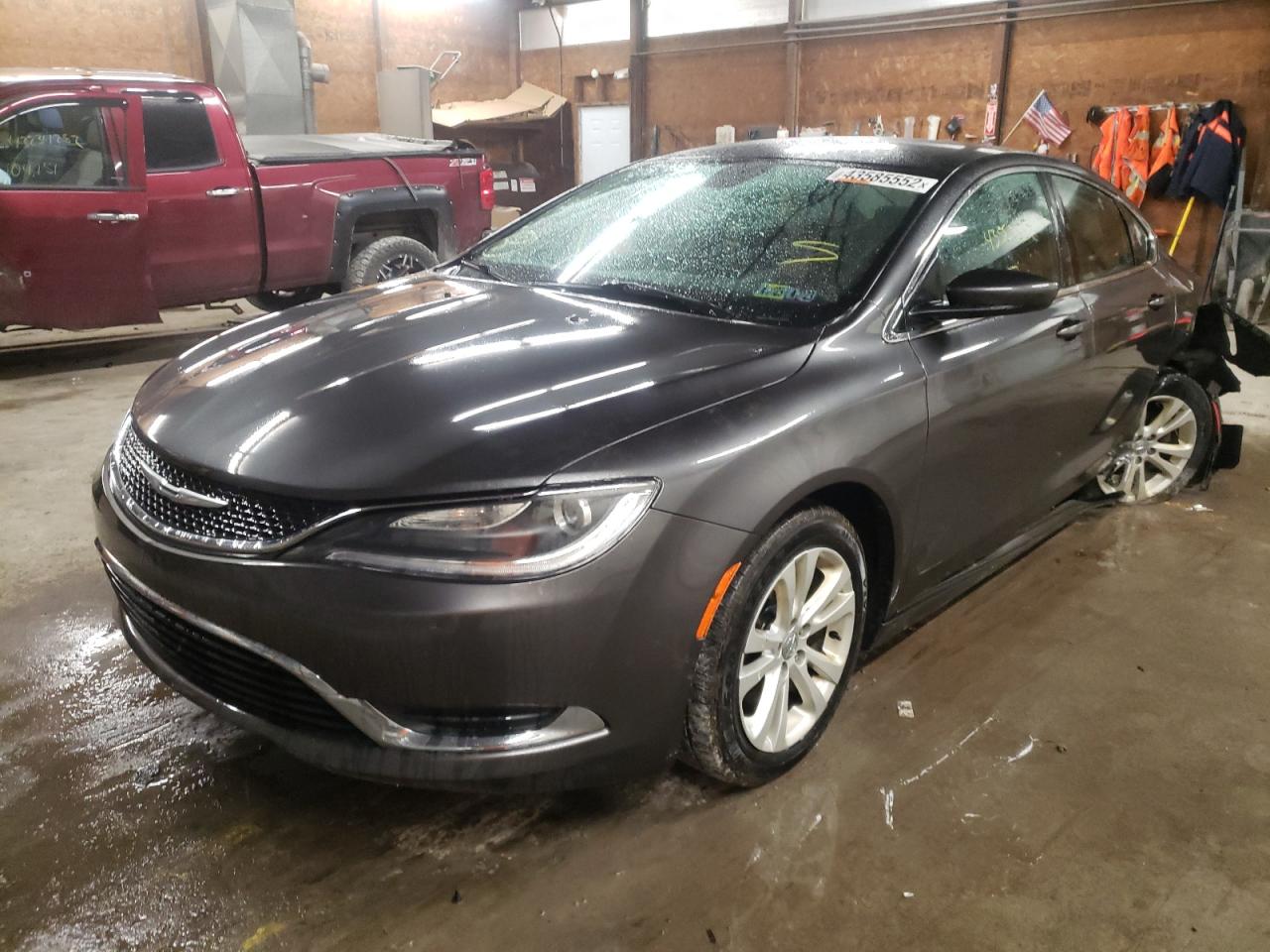 Photo 2 from auction – 2015 CHRYSLER 200 LIMITE with VIN 1C3CCCAB6FN539230