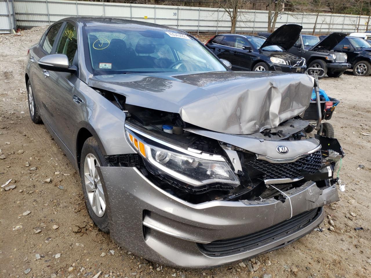 Photo 1 from auction – 2018 KIA OPTIMA LX with VIN 5XXGT4L37JG239385