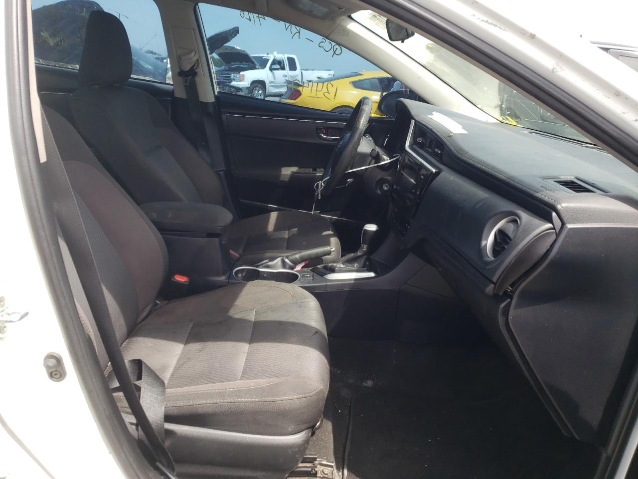 Photo 5 from auction – 2017 TOYOTA COROLLA L with VIN 2T1BURHE9HC929090