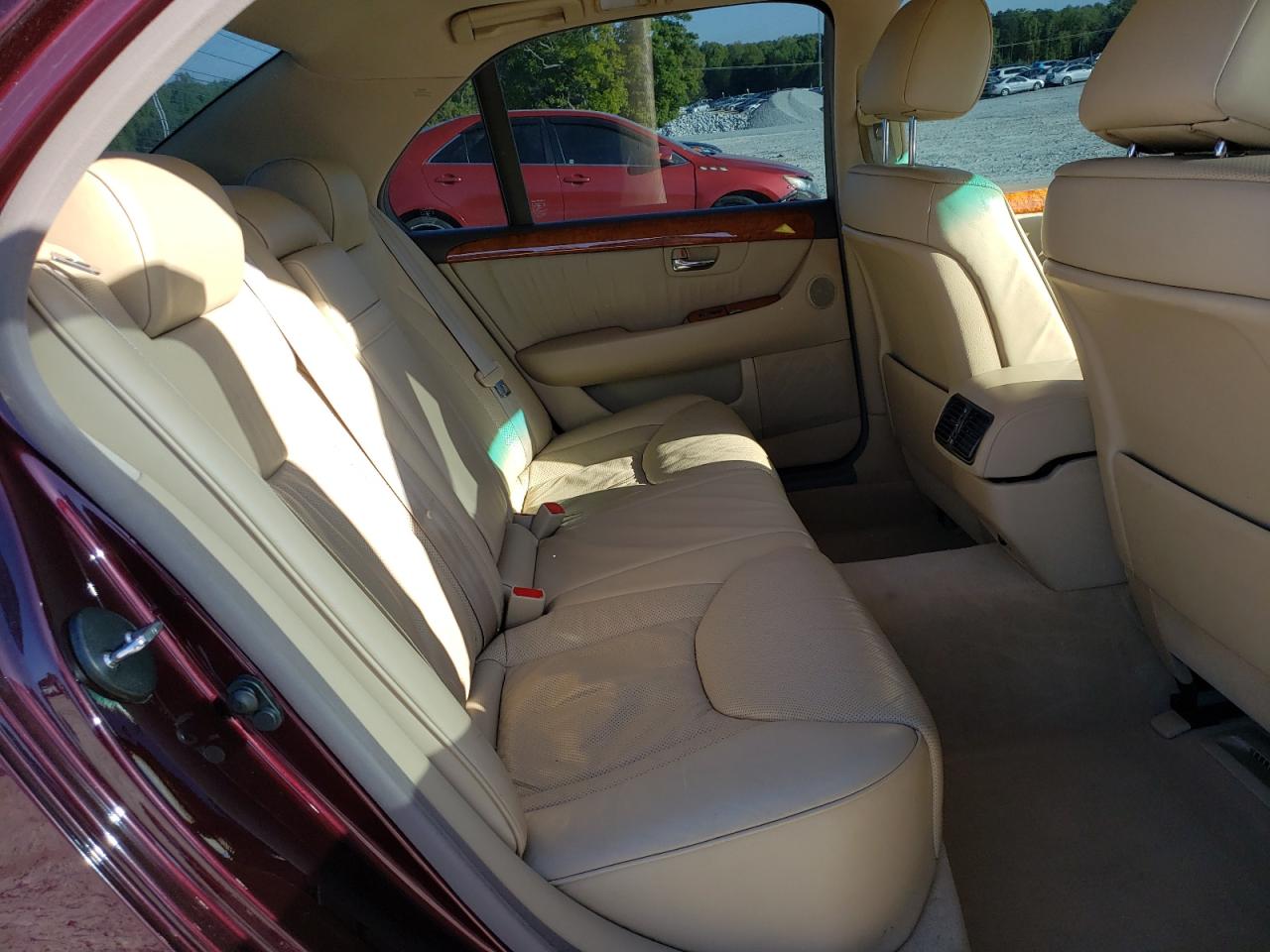 Photo 6 from auction – 2004 LEXUS LS 430 with VIN JTHBN36F240144032