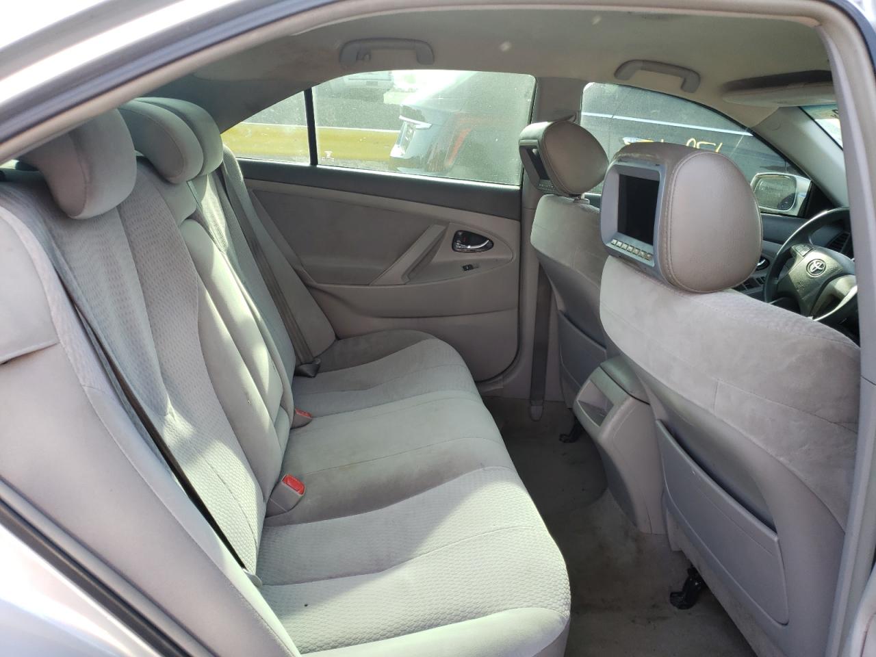 Photo 6 from auction – 2011 TOYOTA CAMRY BASE with VIN 4T1BF3EK0BU722532