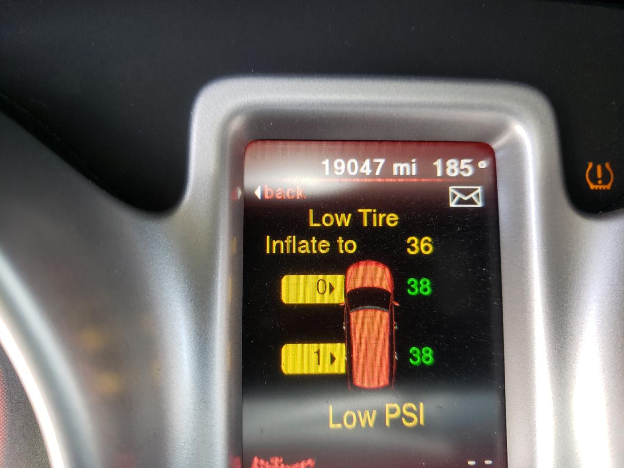 Photo 8 from auction – 2018 DODGE JOURNEY SE with VIN 3C4PDCAB4JT518735