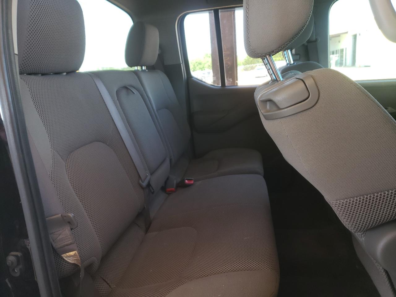 Photo 6 from auction – 2005 NISSAN FRONTIER C with VIN 1N6AD07U05C425349