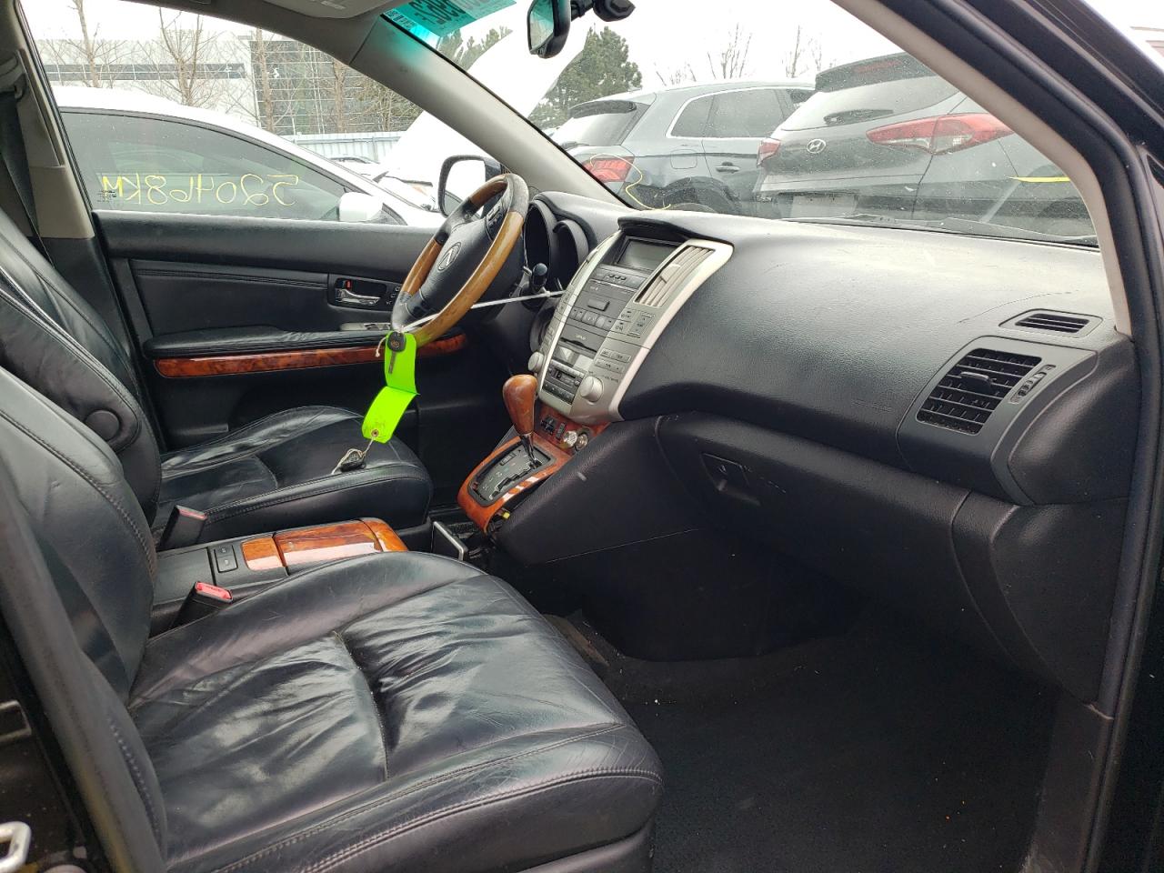 Photo 5 from auction – 2005 LEXUS RX 330 with VIN 2T2HA31U15C058050
