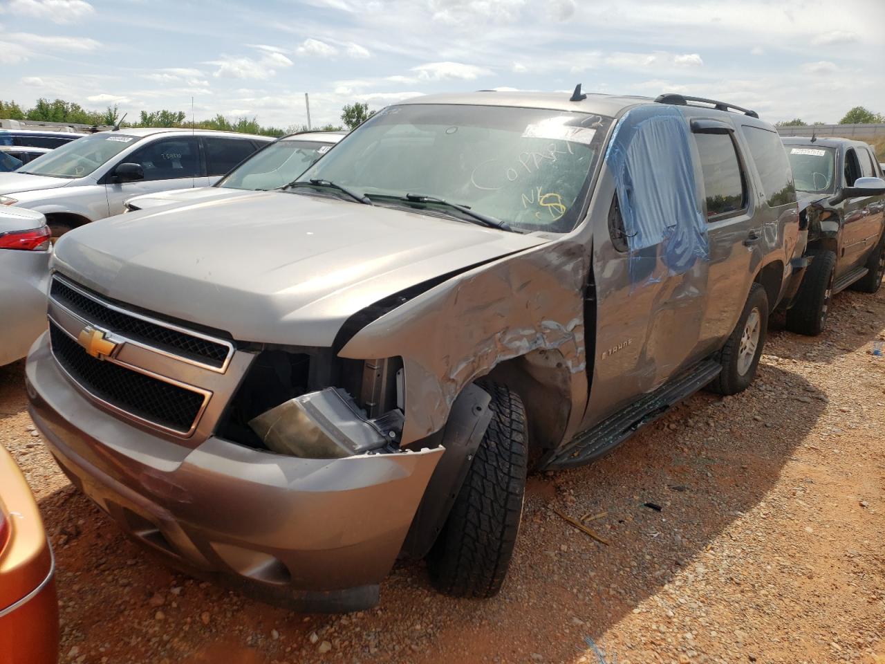 Photo 2 from auction – 2007 CHEVROLET TAHOE C150 with VIN 1GNFC13007R145572