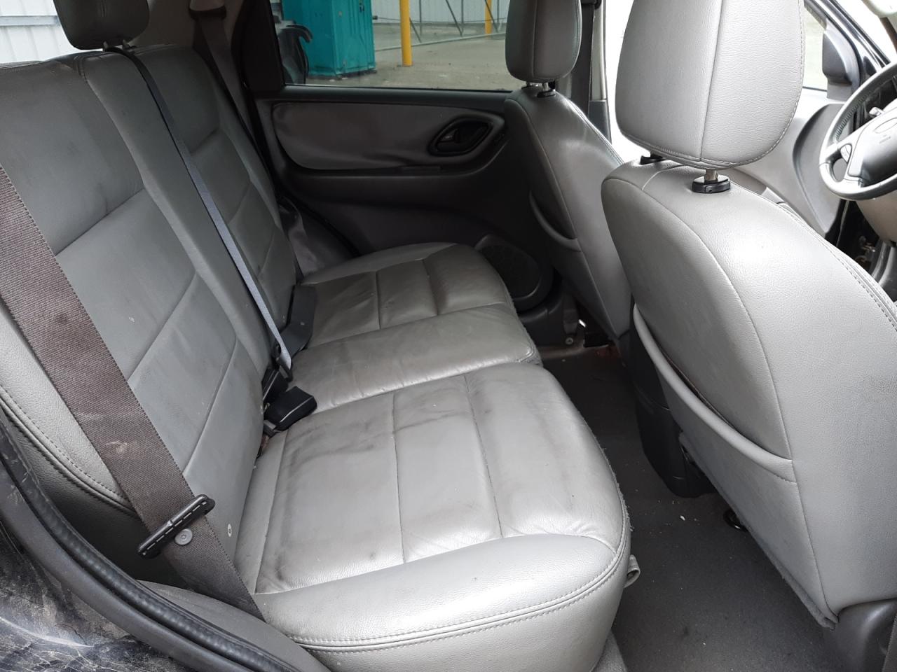 Photo 6 from auction – 2005 FORD ESCAPE XLT with VIN 1FMCU93195KA72333