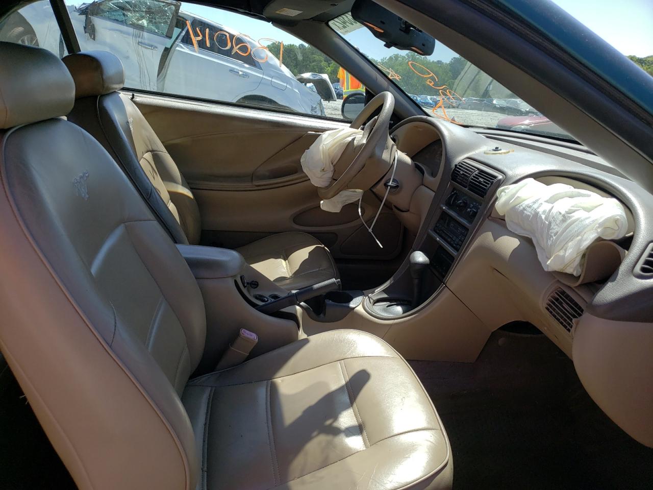 Photo 5 from auction – 2000 FORD MUSTANG with VIN 1FAFP4442YF305055