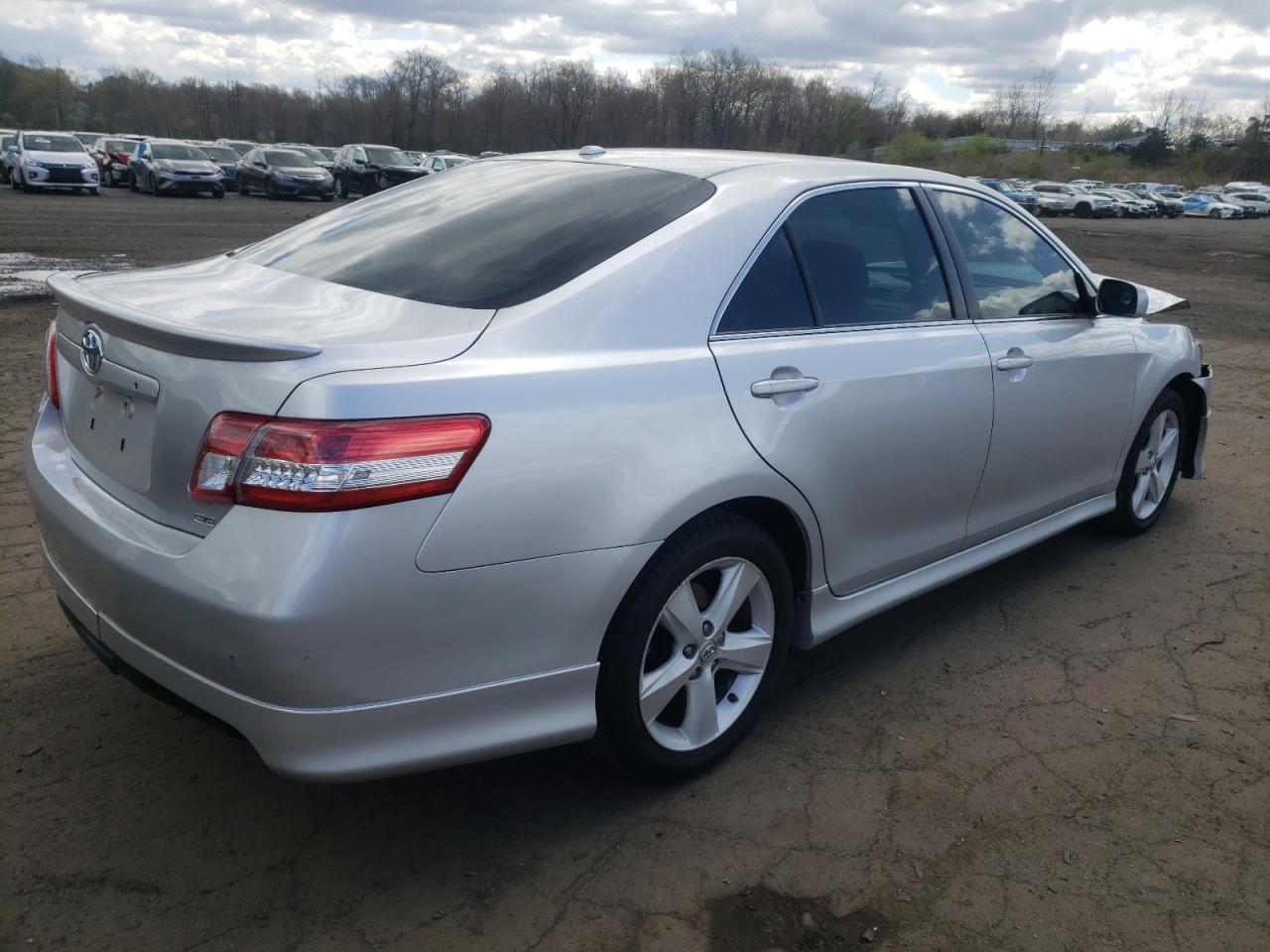 Photo 4 from auction – 2011 TOYOTA CAMRY BASE with VIN 4T1BF3EK7BU763918