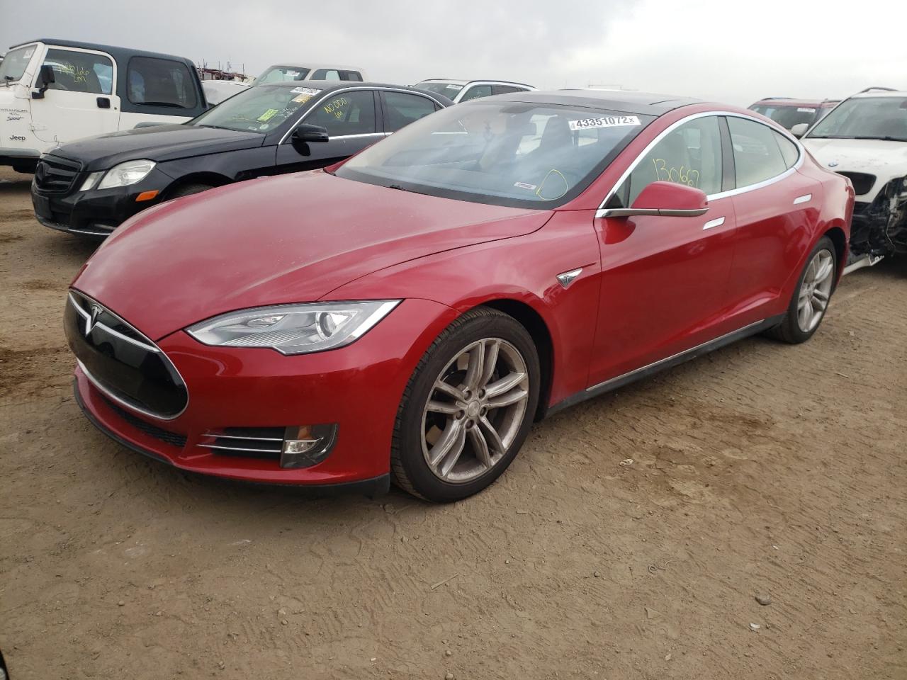 Photo 2 from auction – 2013 TESLA MODEL S with VIN 5YJSA1DN4DFP09880