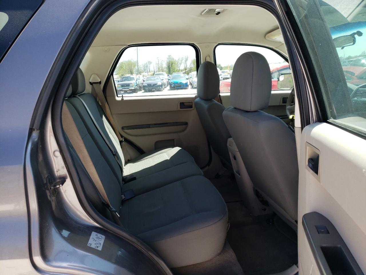 Photo 6 from auction – 2010 FORD ESCAPE with VIN 1FMCU0C71AKB76860
