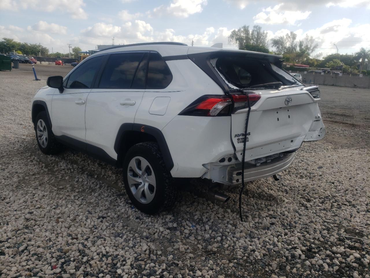 Photo 3 from auction – 2021 TOYOTA RAV4 LE with VIN 2T3F1RFV7MW184272