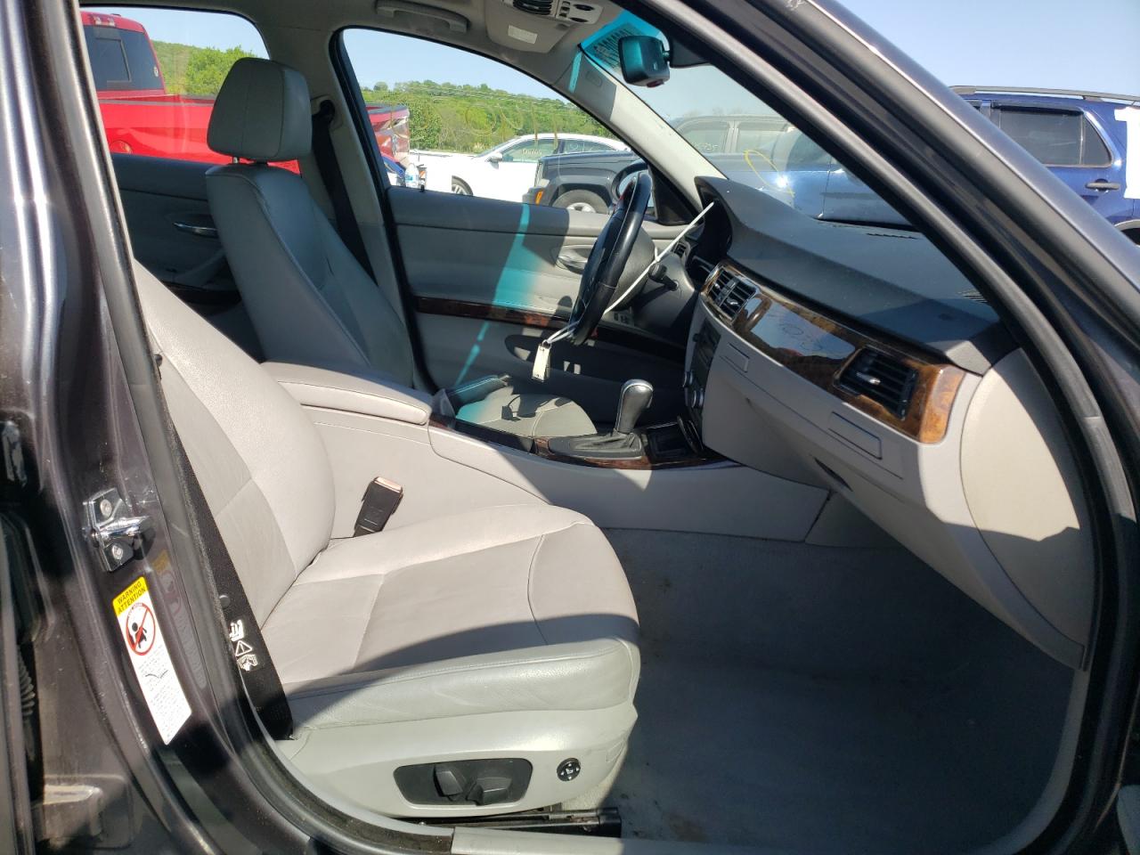 Photo 5 from auction – 2007 BMW 328 I with VIN WBAVA37567NL11271