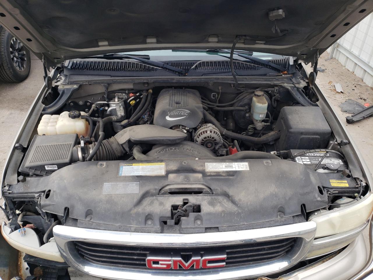 Photo 7 from auction – 2001 GMC YUKON with VIN 1GKEK13TX1J101784