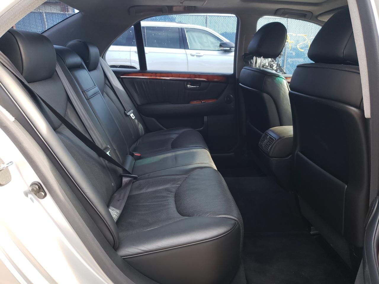 Photo 6 from auction – 2004 LEXUS LS 430 with VIN JTHBN36F240169268