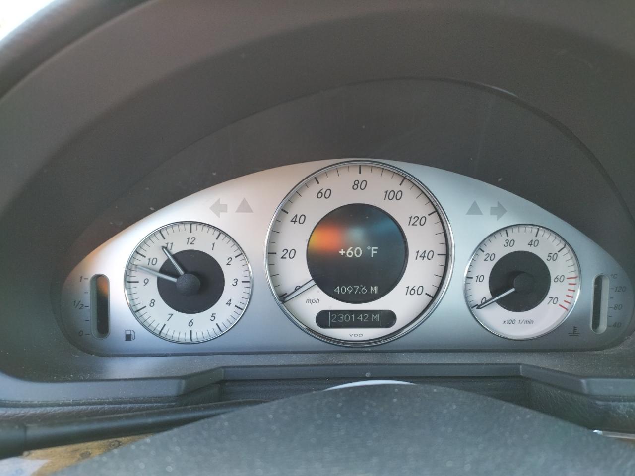 Photo 8 from auction – 2005 MERCEDES-BENZ E 320 with VIN WDBUF65J75A632059