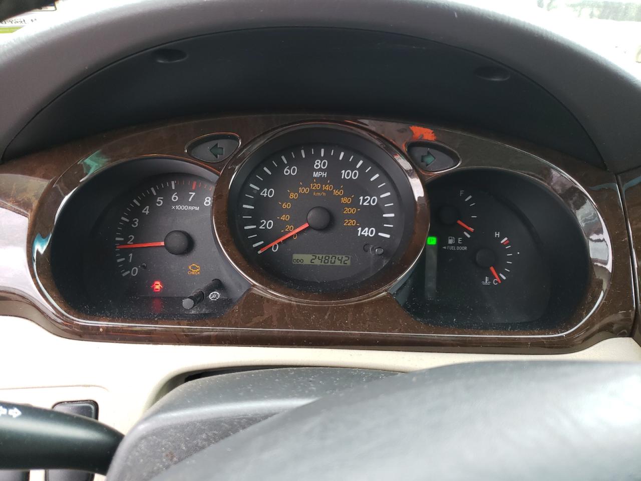Photo 8 from auction – 2002 TOYOTA HIGHLANDER with VIN JTEHF21A320048031