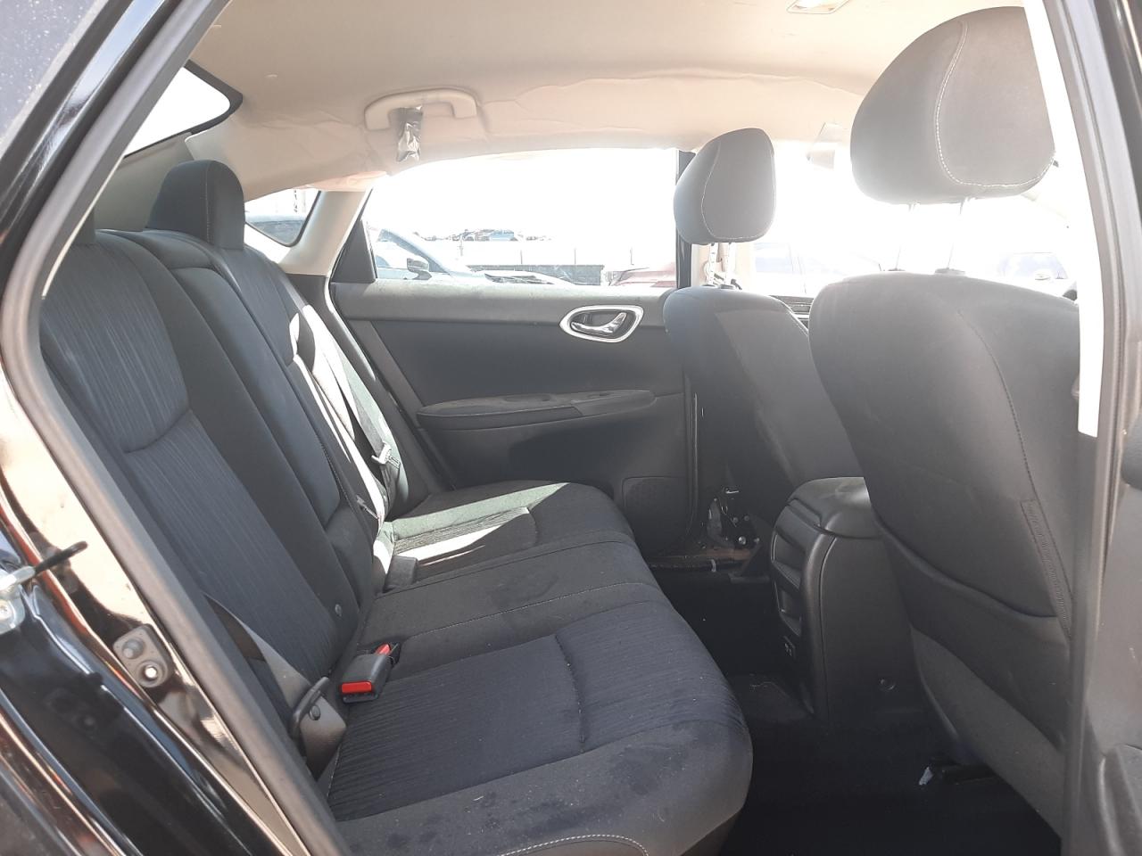Photo 6 from auction – 2019 NISSAN SENTRA S with VIN 3N1AB7AP3KL609188