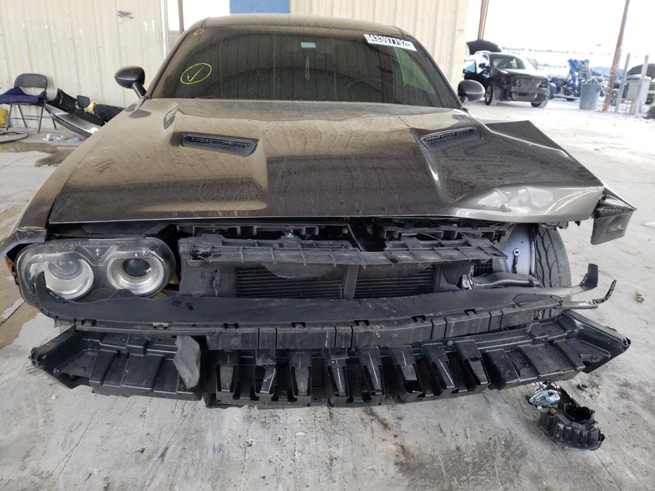 Photo 9 from auction – 2018 DODGE CHALLENGER with VIN 2C3CDZAG9JH332635