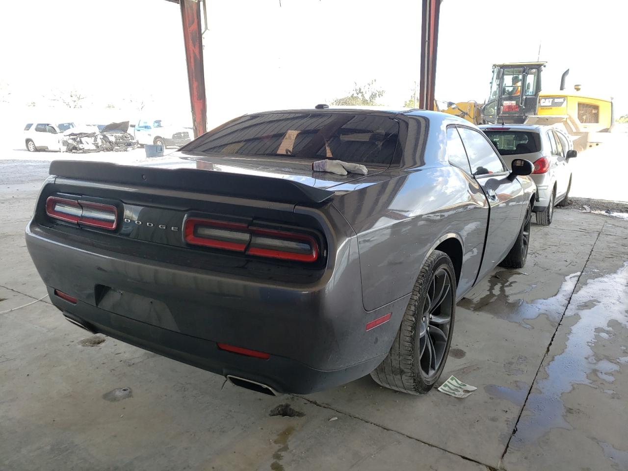 Photo 4 from auction – 2018 DODGE CHALLENGER with VIN 2C3CDZAG9JH332635