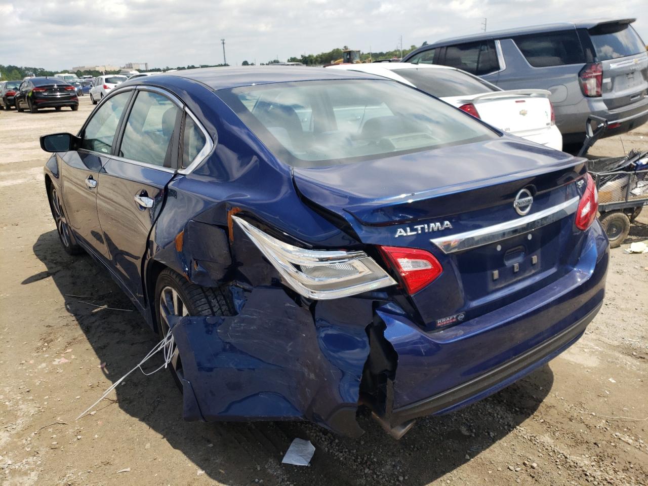 Photo 3 from auction – 2016 NISSAN ALTIMA 2.5 with VIN 1N4AL3AP1GC278011
