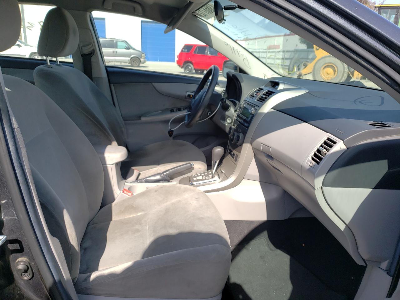 Photo 5 from auction – 2012 TOYOTA COROLLA BA with VIN 2T1BU4EE5CC808217