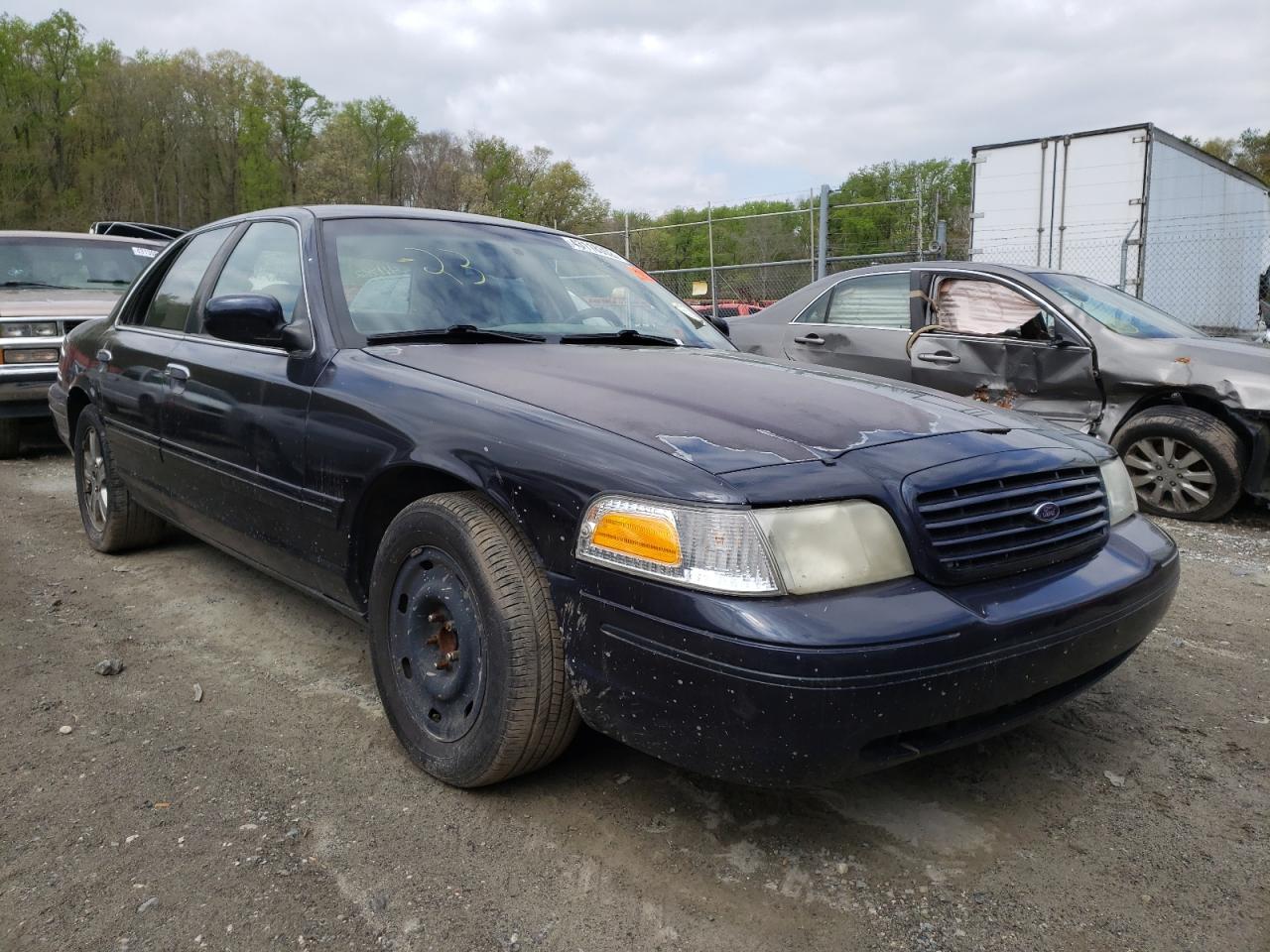 Photo 1 from auction – 2003 FORD CROWN VICT with VIN 2FAHP74W63X166508