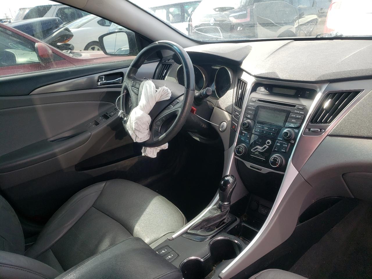 Photo 9 from auction – 2012 HYUNDAI SONATA HYB with VIN KMHEC4A41CA021049