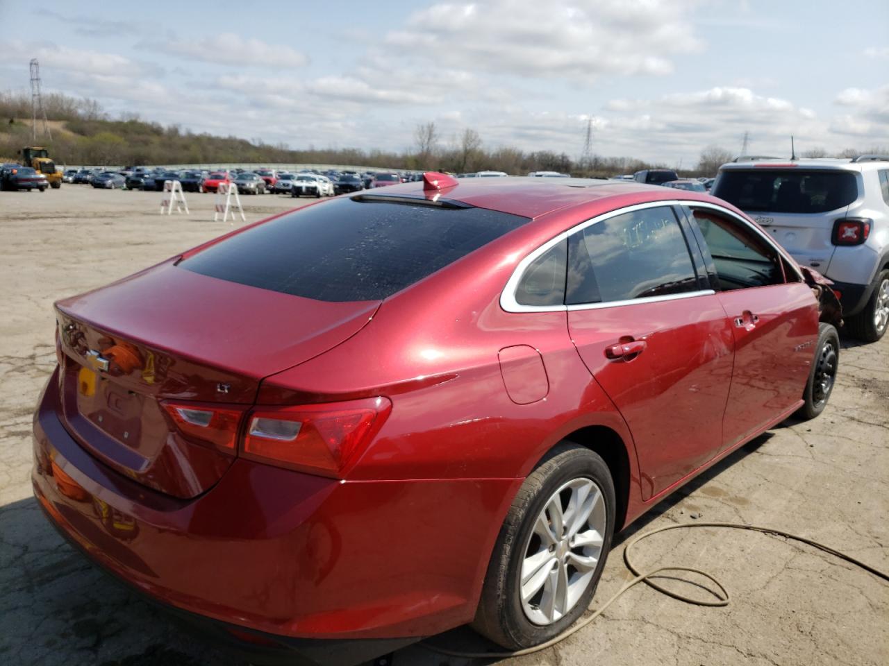 Photo 4 from auction – 2016 CHEVROLET MALIBU LT with VIN 1G1ZE5ST1GF181171