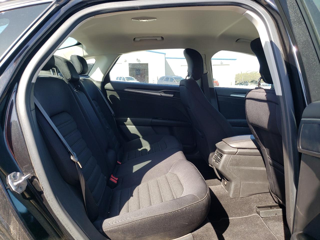 Photo 6 from auction – 2014 FORD FUSION SE with VIN 3FA6P0H79ER265360