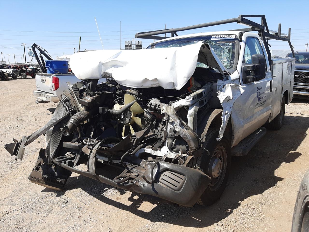 Zdjęcie 2 z aukcji – 2016 FORD F250 SUPER z VIN 1FDBF2A64GEC32843