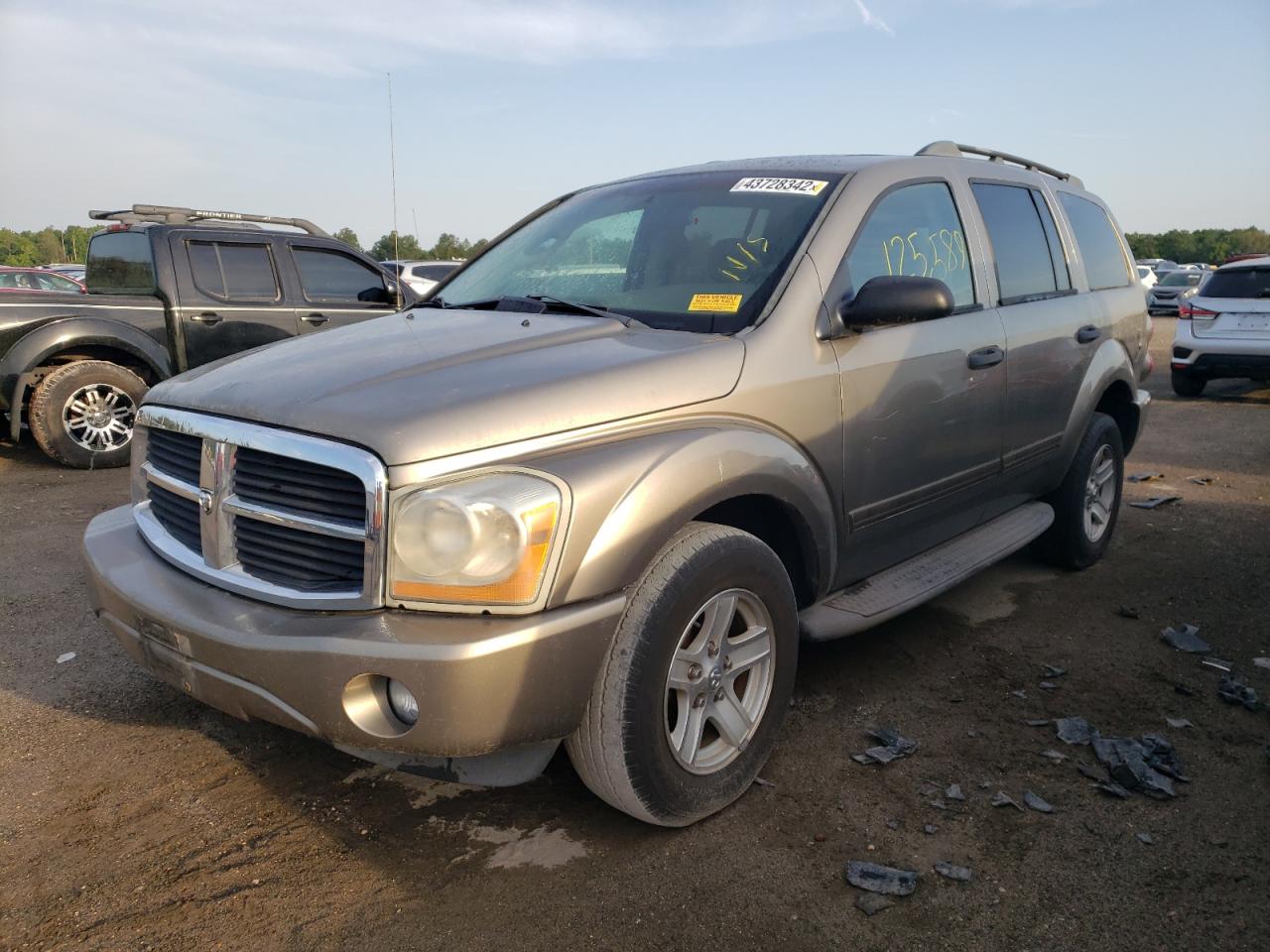 Photo 2 from auction – 2005 DODGE DURANGO SL with VIN 1D4HD48N55F605721