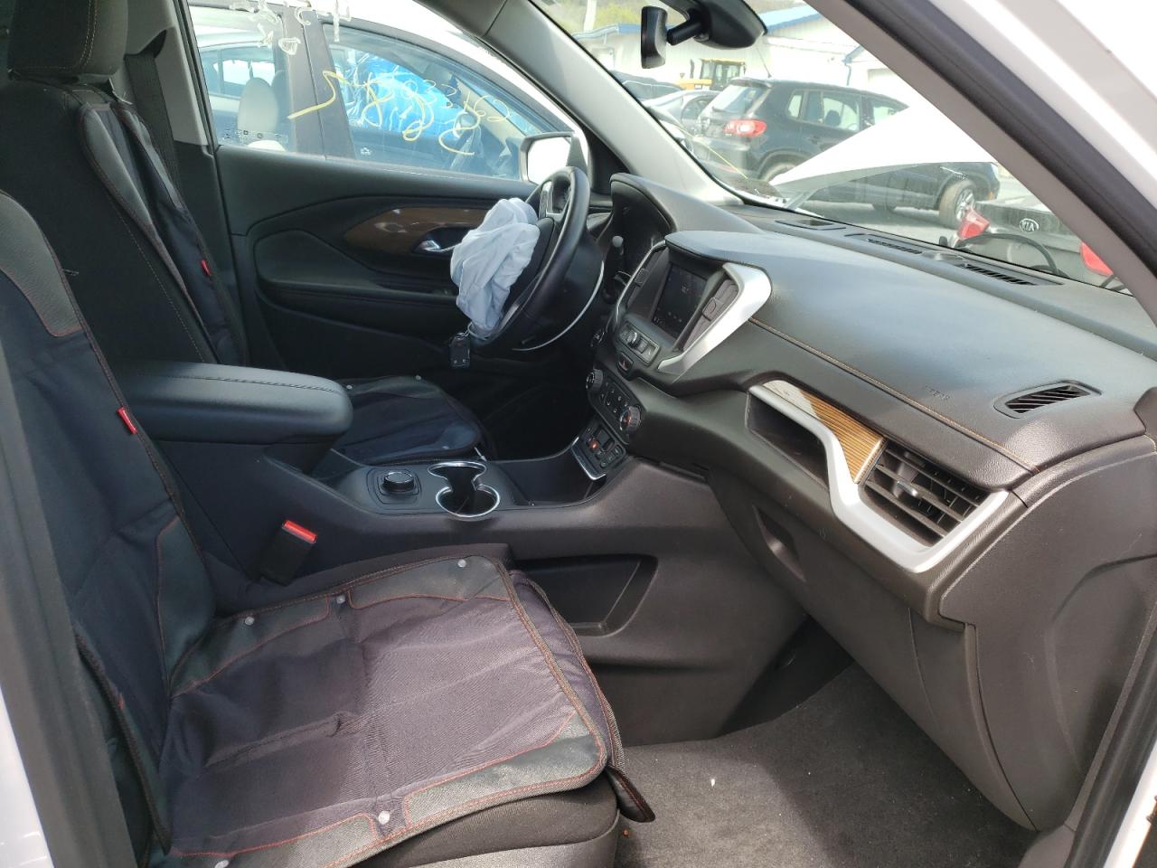 Photo 5 from auction – 2020 GMC TERRAIN SL with VIN 3GKALMEV3LL285733