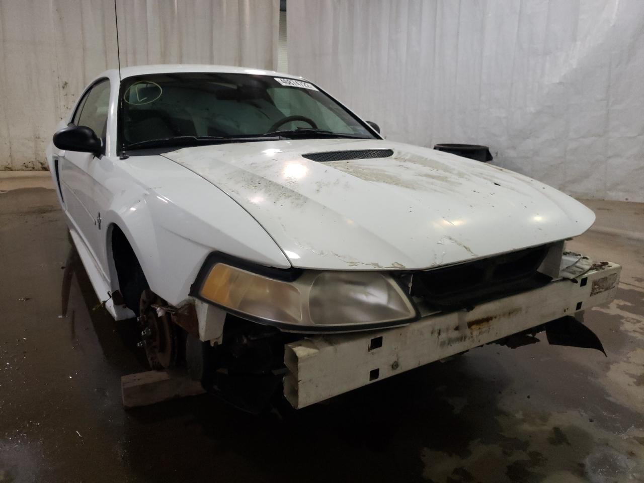 FORD MUSTANG 2000 with VIN 1FAFP4044YF218327 - Photo from auction