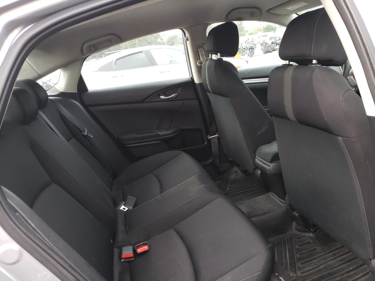 Photo 6 from auction – 2017 HONDA CIVIC LX with VIN 2HGFC2F57HH542589