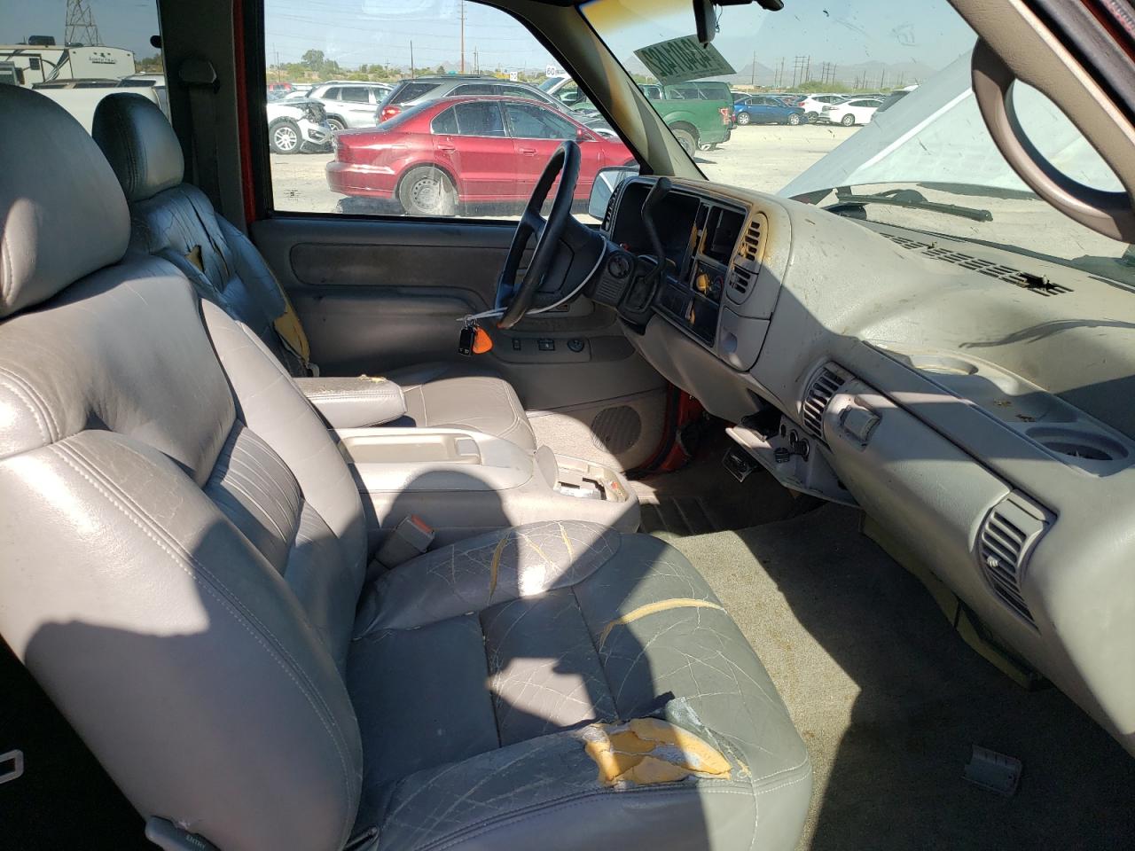 Photo 5 from auction – 1995 CHEVROLET GMT-400 C1 with VIN 2GCEC19K8S1239746