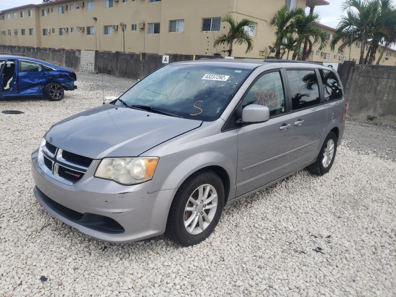 Photo 2 from auction – 2014 DODGE GRAND CARA with VIN 2C4RDGCG7ER173069