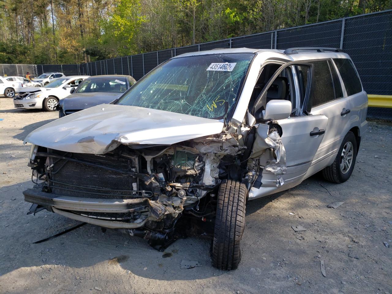 Photo 2 from auction – 2005 HONDA PILOT EXL with VIN 5FNYF18675B012915