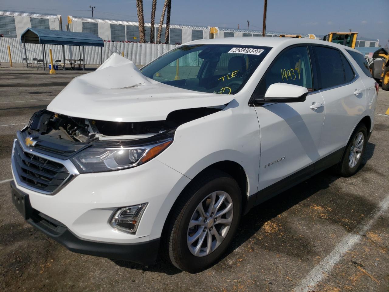 Photo 2 from auction – 2020 CHEVROLET EQUINOX LT with VIN 3GNAXTEV7LS725086