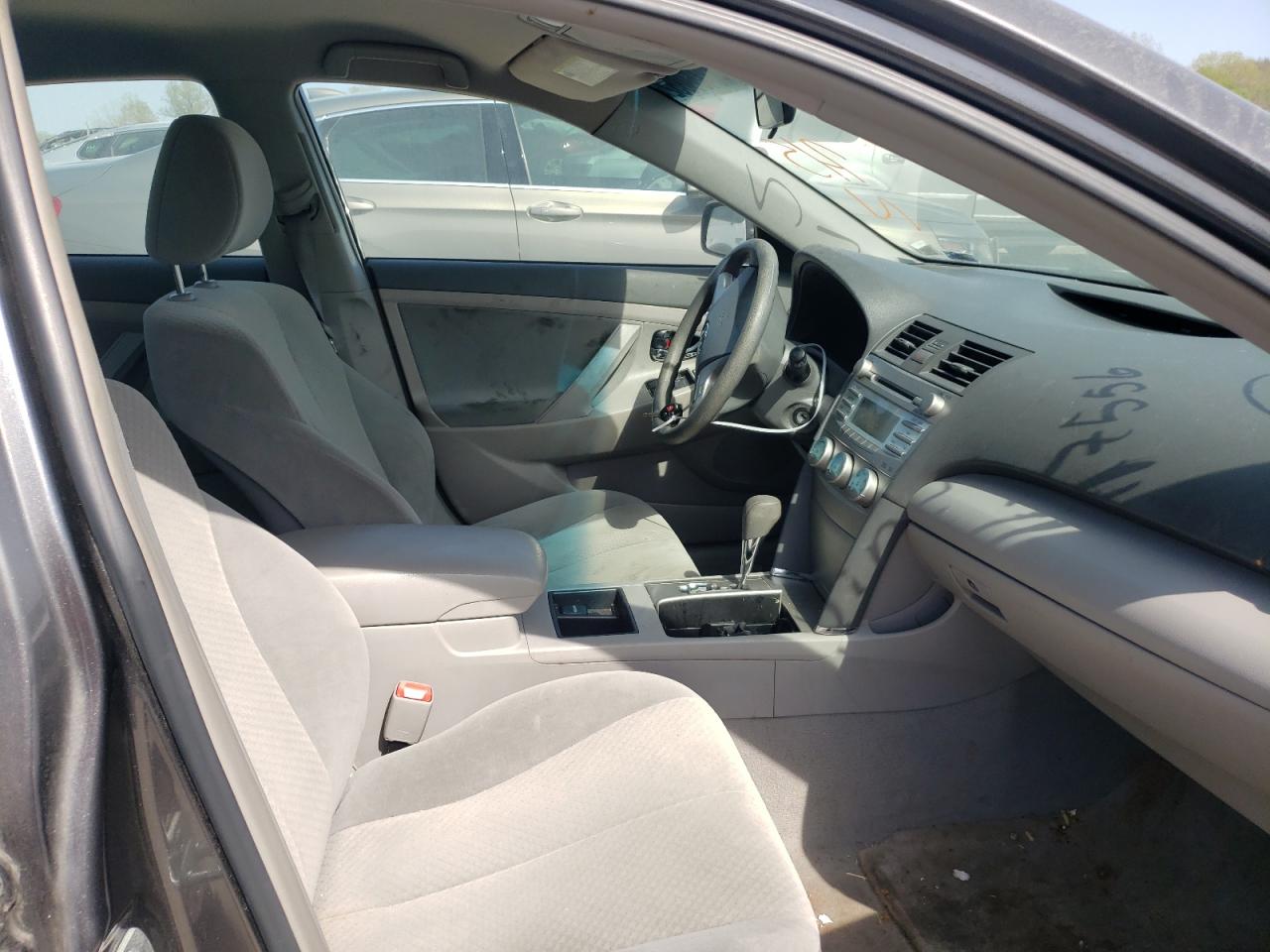 Photo 5 from auction – 2009 TOYOTA CAMRY BASE with VIN 4T4BE46K39R117556