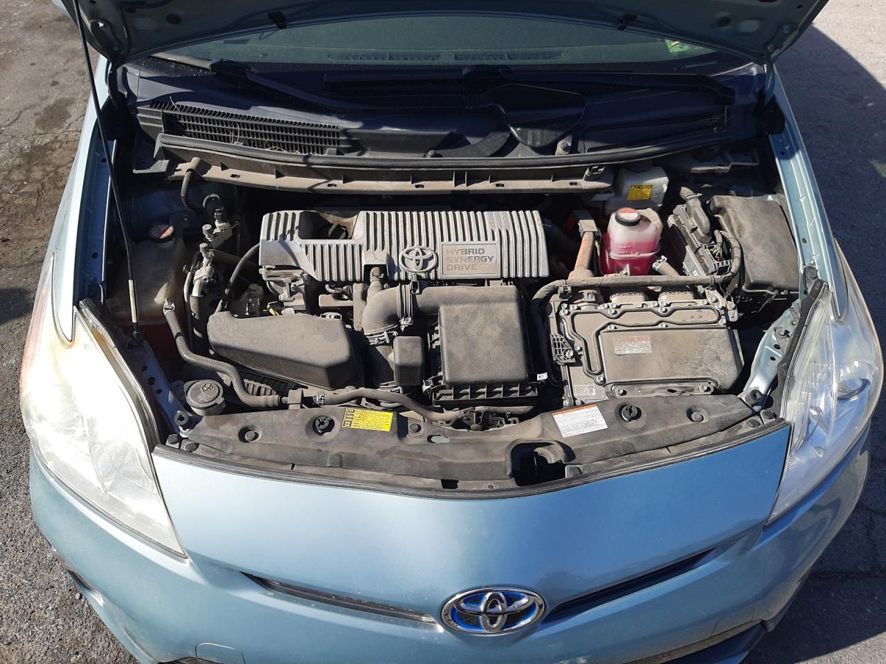 Photo 7 from auction – 2015 TOYOTA PRIUS with VIN JTDKN3DU5F1926079