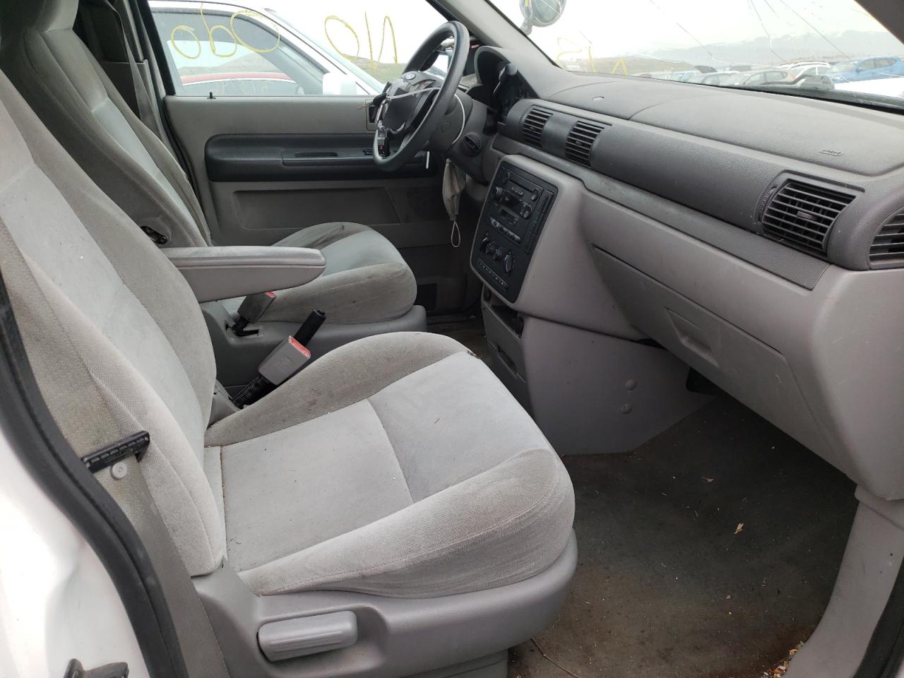 Photo 5 from auction – 2005 FORD FREESTAR S with VIN 2FMZA57675BA72536
