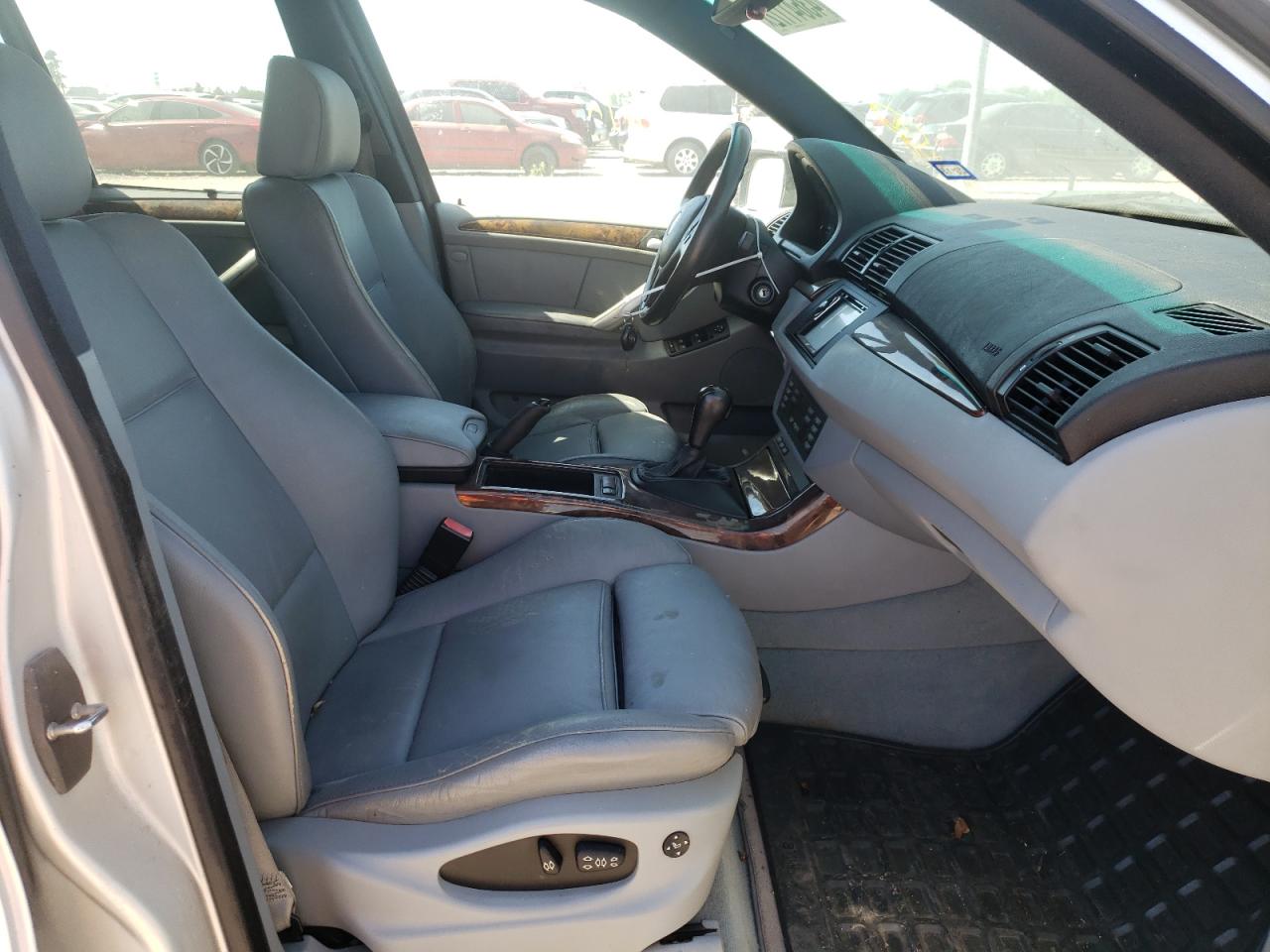 Photo 5 from auction – 2003 BMW X5 4.4I with VIN 5UXFB33593LH50353