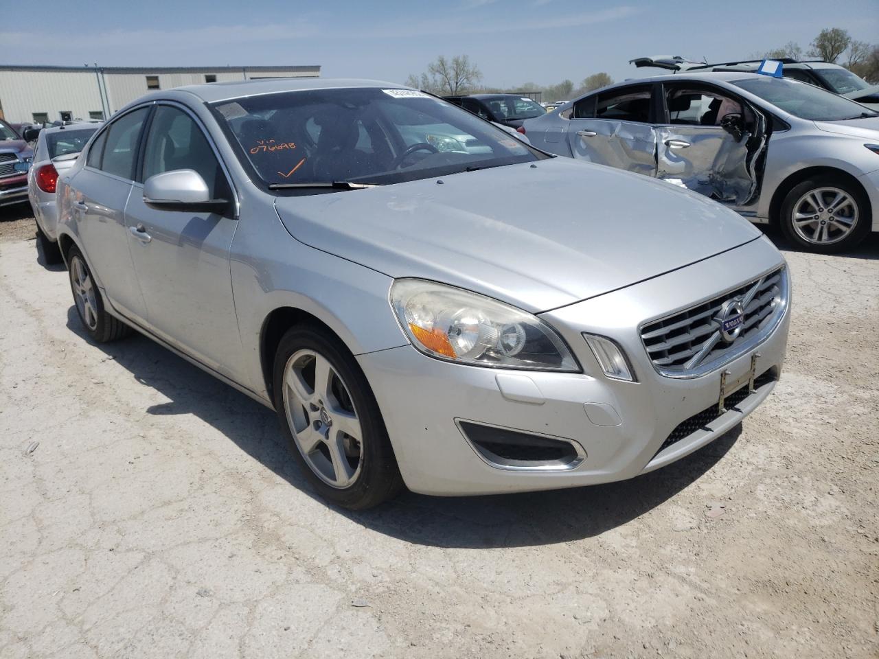 VOLVO S60 T5 2012 with VIN YV1622FS0C2076698 - Photo from auction