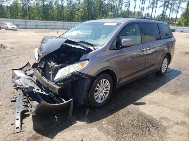 Photo 2 from auction – 2011 TOYOTA SIENNA XLE with VIN 5TDYK3DC0BS104443
