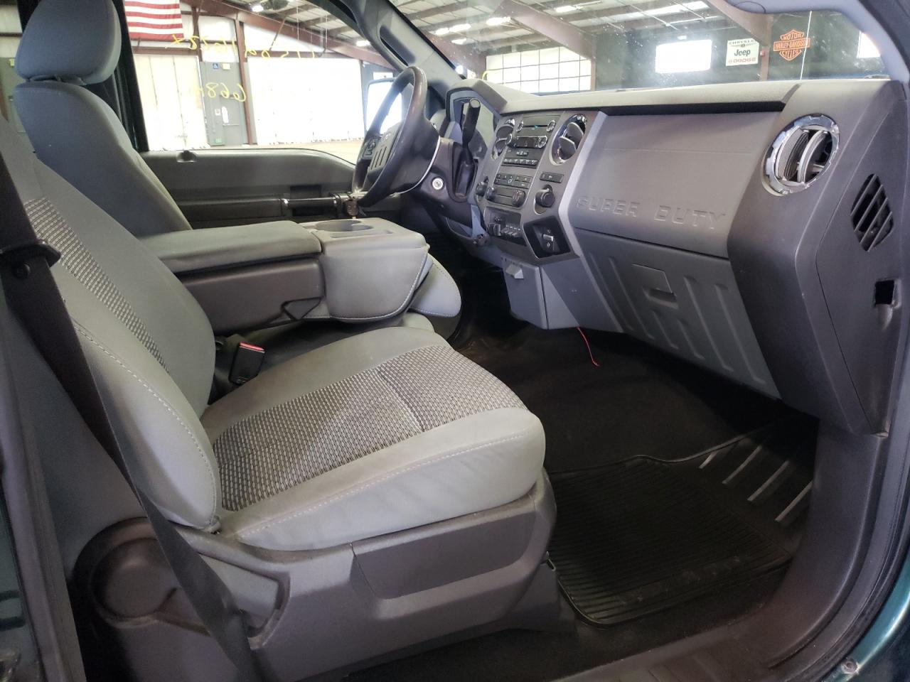 Photo 5 from auction – 2011 FORD F350 SUPER with VIN 1FT8W3BTXBEA11006