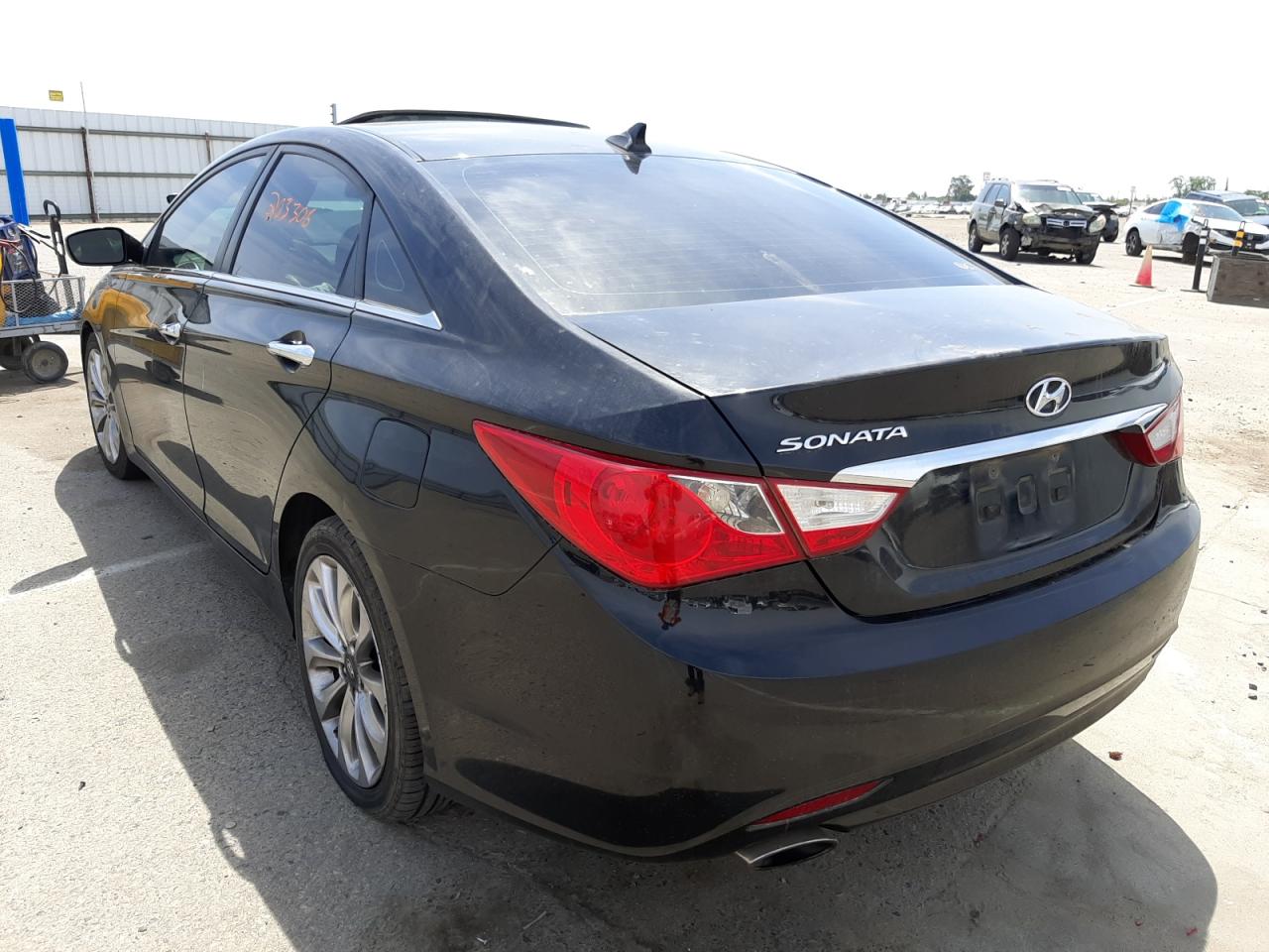 Photo 3 from auction – 2011 HYUNDAI SONATA SE with VIN 5NPEC4AC3BH013618