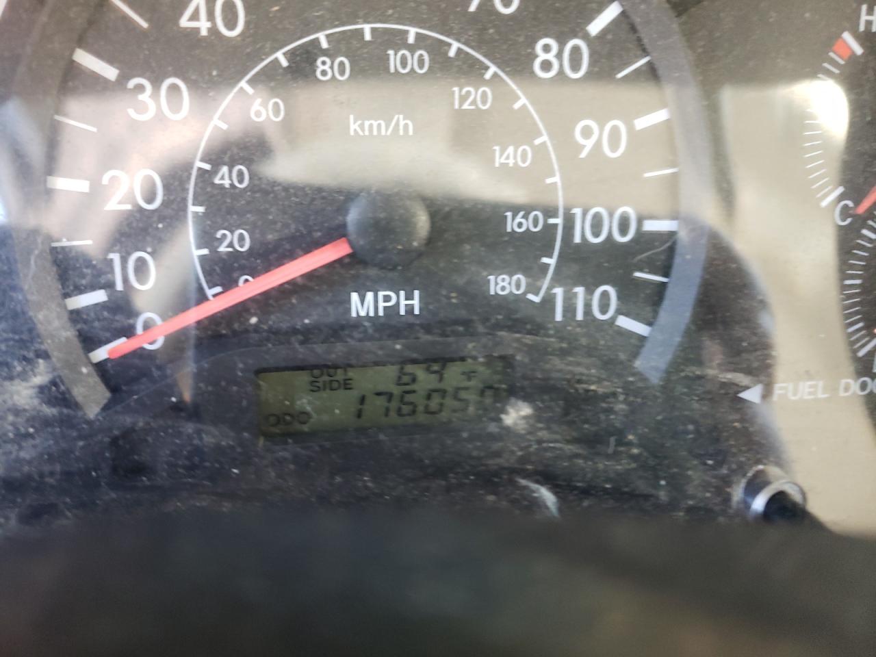 Photo 8 from auction – 2003 TOYOTA COROLLA CE with VIN JTDBR32E730006648